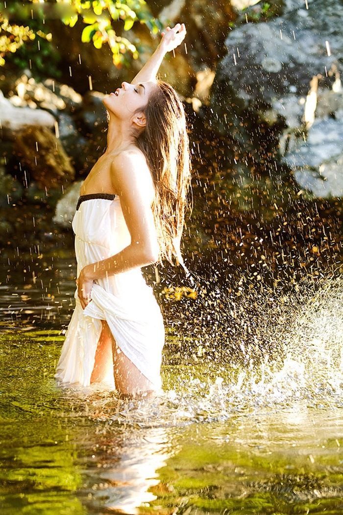 Marie Avgeropoulos in Aguascalientes