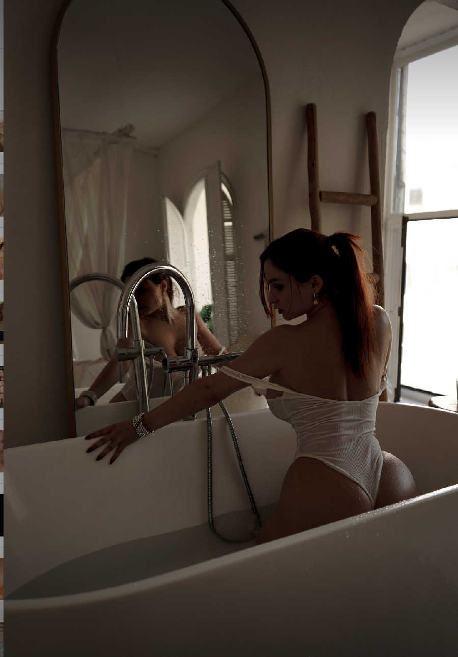 A playful frame from Miranda Faith nude — online in Aguascalientes