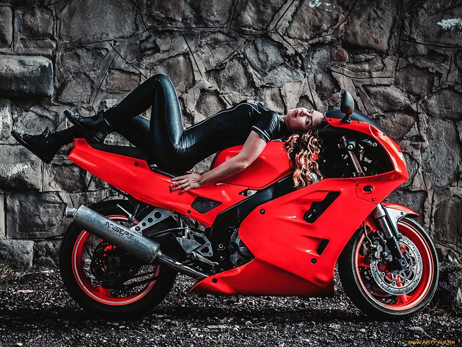 Beautiful girl Beautiful girls and motorcycles in Aguascalientes