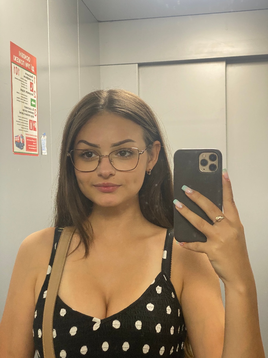 Sexy model Stacy in Aguascalientes